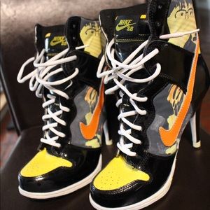 Nike High Heel Sneakers 8.5 Patent Black, Orange